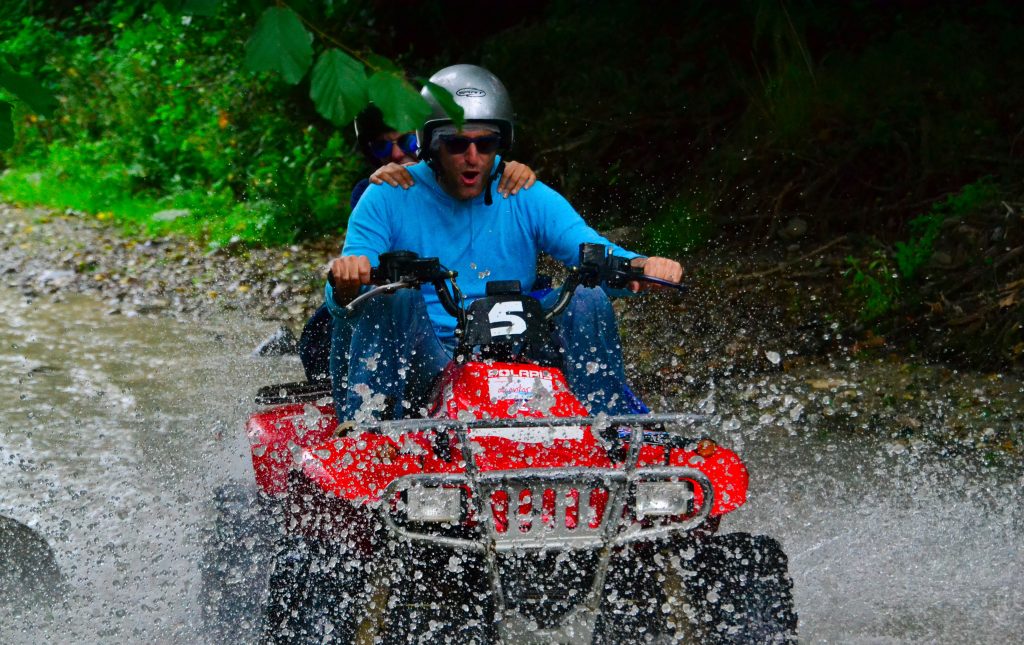 Gole dell'Alcantara escursioni: tour in quad alle Gole dell'Alcantara