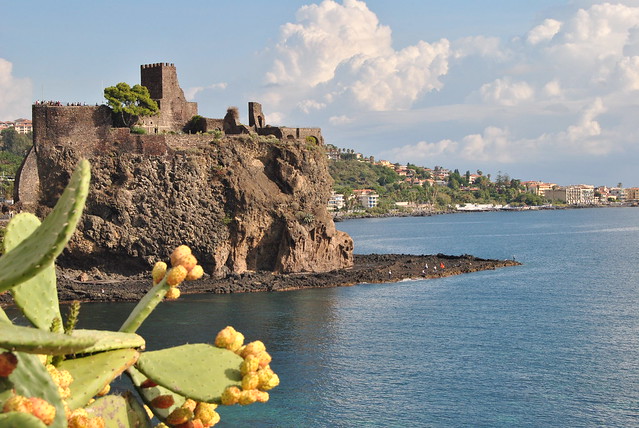 cosa fare in sicilia: Acicastello