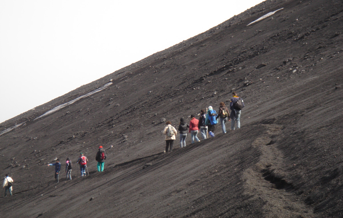 come raggiungere la valle del bove sull'Etna
