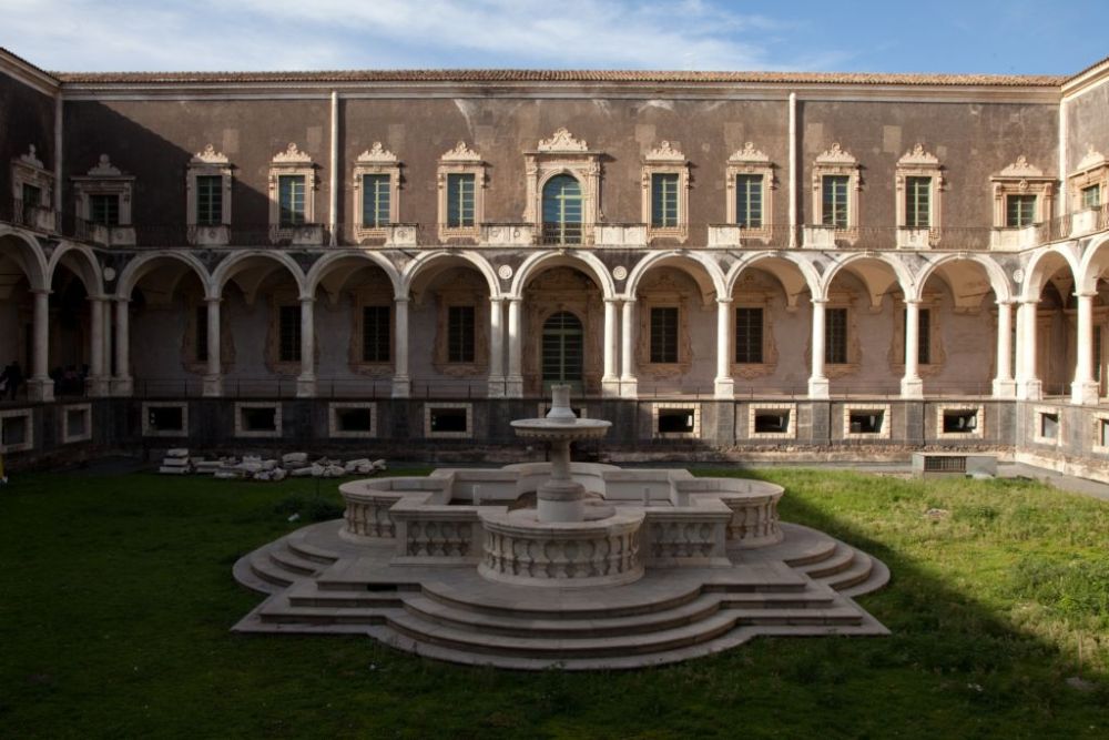 monastero dei benedettini catania