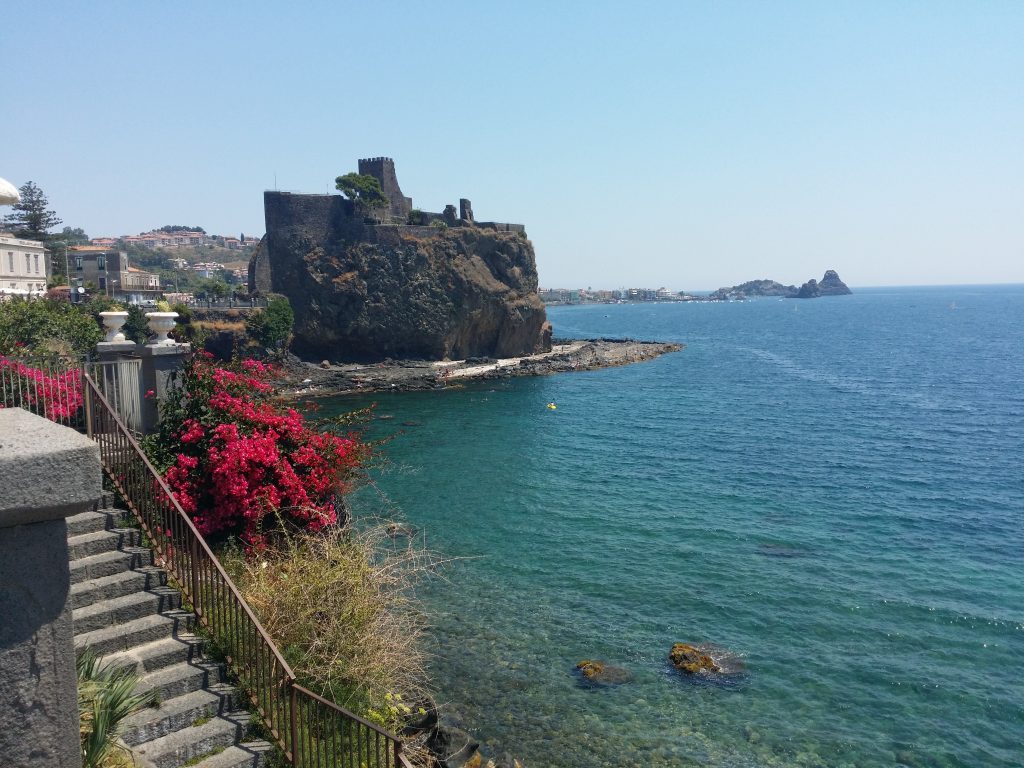 castelli in sicilia: il castello di Aci