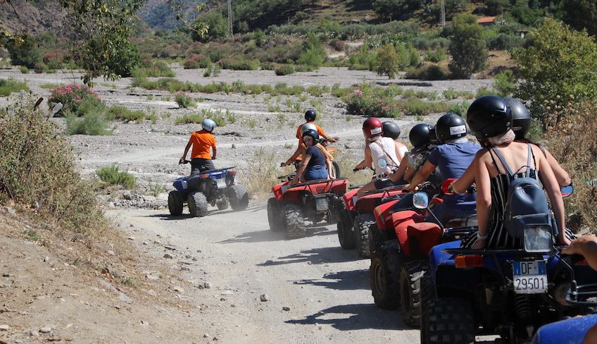 cosa fare in sicilia: tour in quad