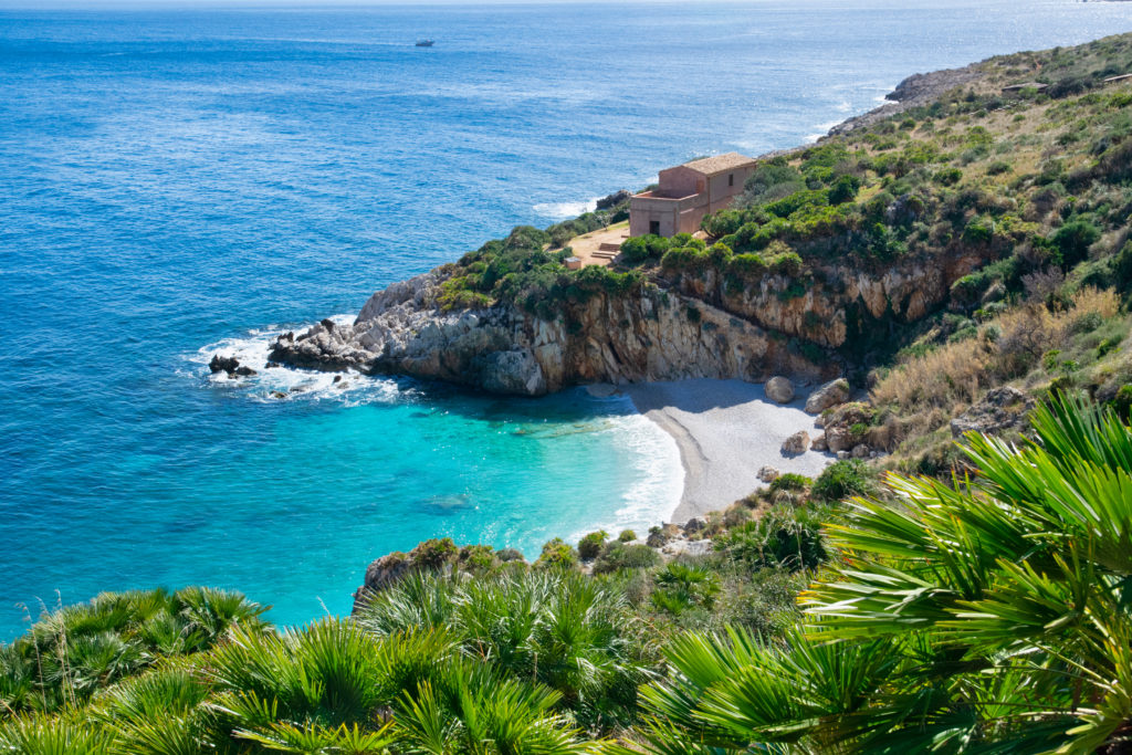 per un indimenticabile ferragosto visita la riserva dello zingaro