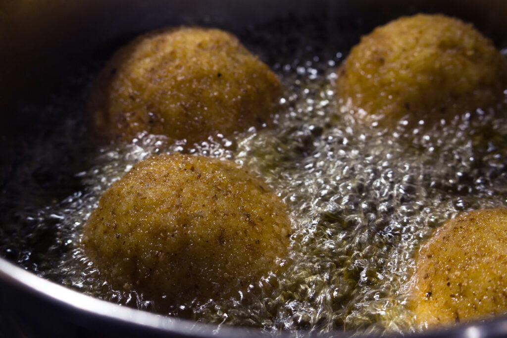 arancina e arancino street food palermitano siciliano