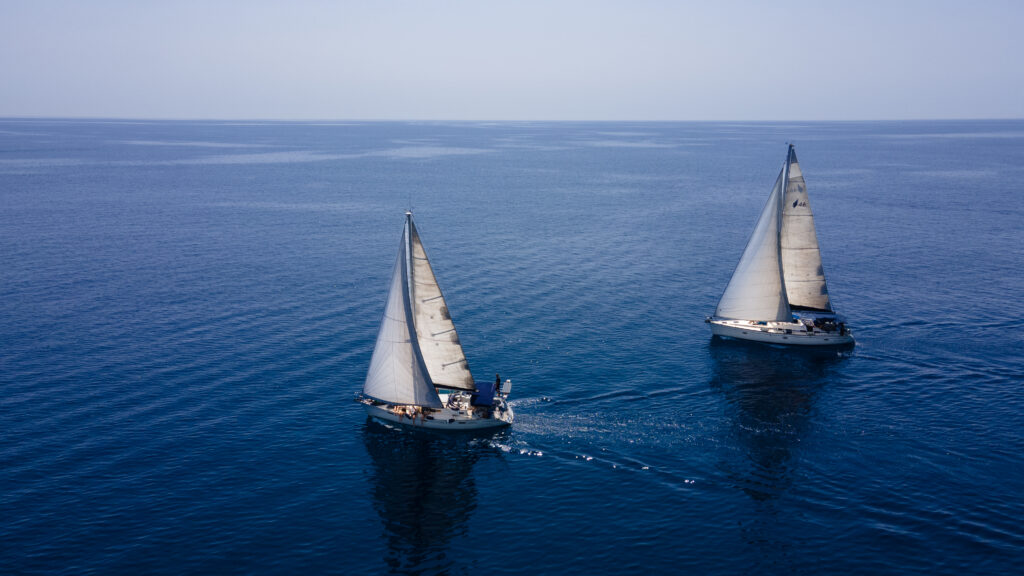 Aci Trezza costa Catania la riviera dei ciclopi aperitivo Catania giro in barca a vela