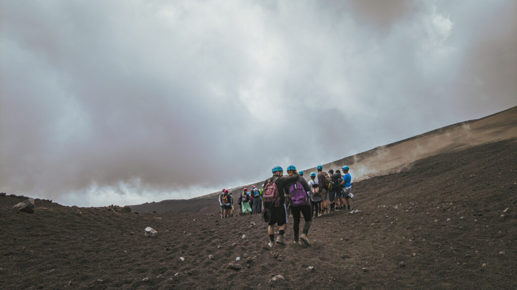 grotta del gelo etna sicilia