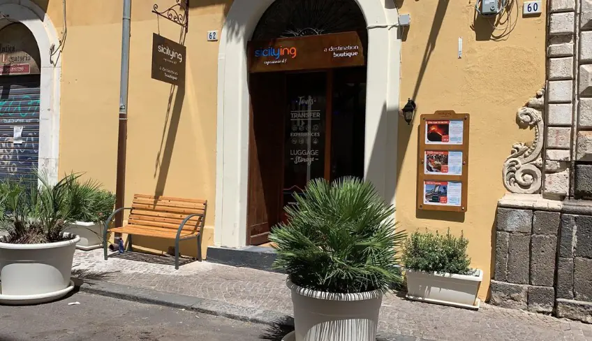 Deposito bagagli via crociferi