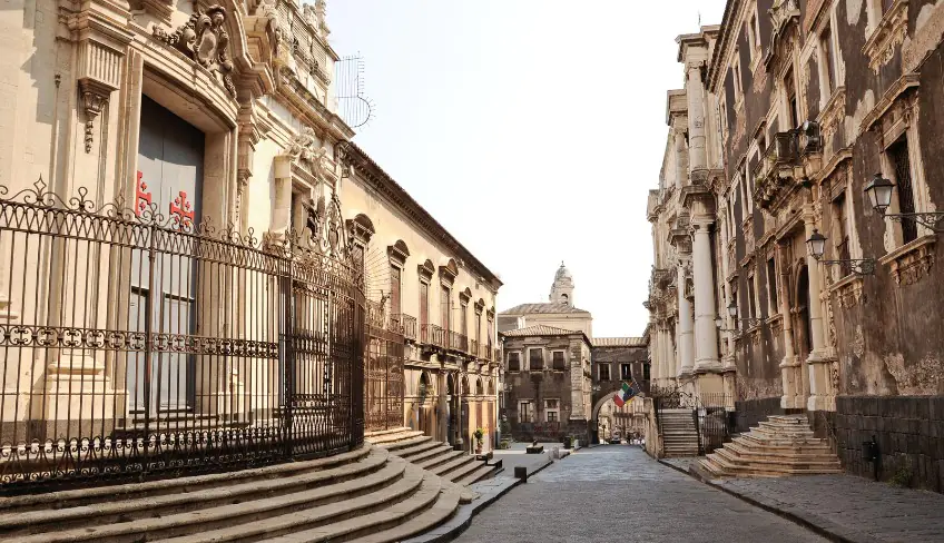 Deposito bagagli via crociferi