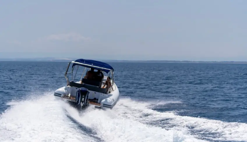 dinghy tour in catania