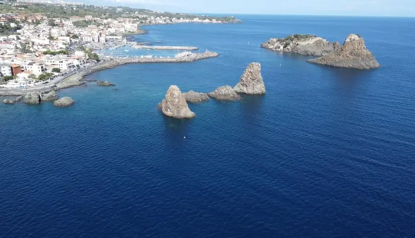 Riviera Dei Ciclopi - Escursioni Catania