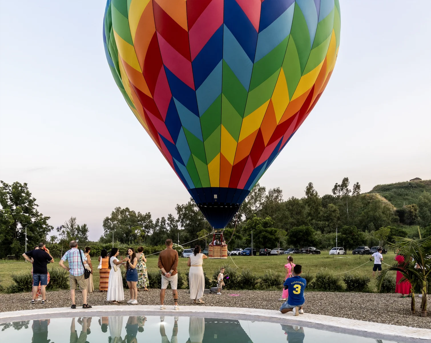 Mongolfiera vincolata in volo durante evento aziendale in Sicilia